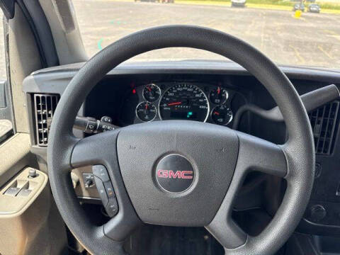 2022 GMC Savana 2500