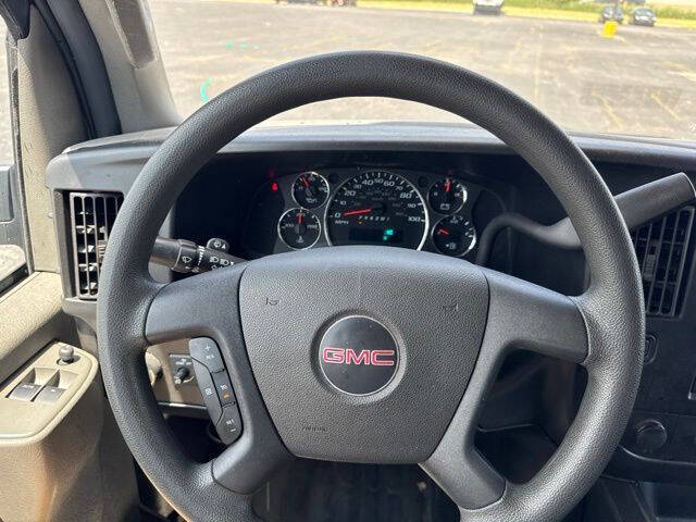 2022 GMC Savana 2500