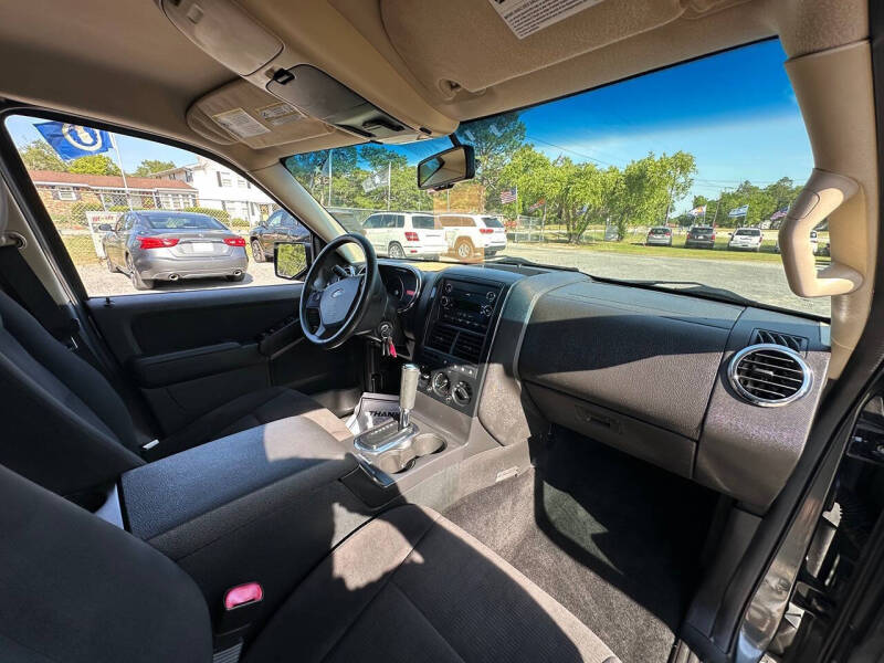 2010 Ford Explorer XLT