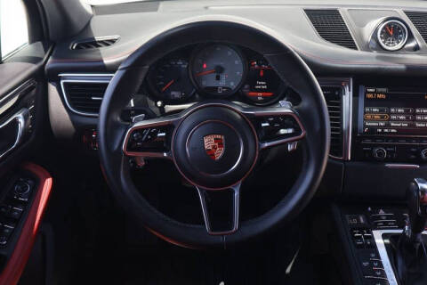 2015 Porsche Macan S