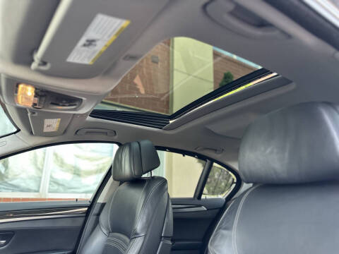 2015 BMW 5 Series 528i xDrive