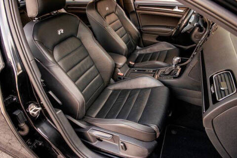 2017 Volkswagen Golf R 4Motion