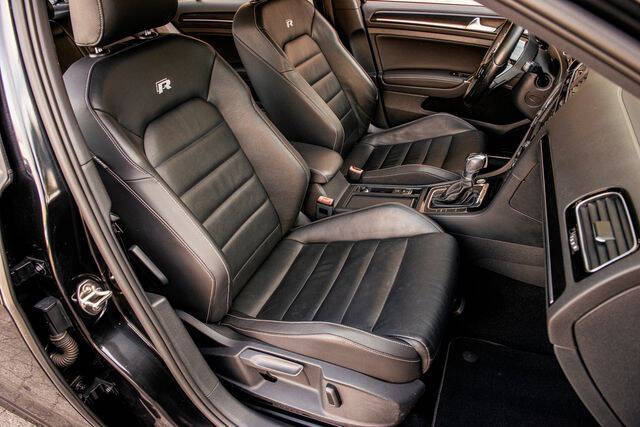 2017 Volkswagen Golf R 4Motion