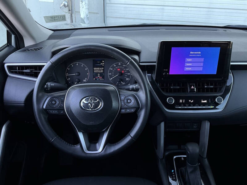 2025 Toyota Corolla Cross LE