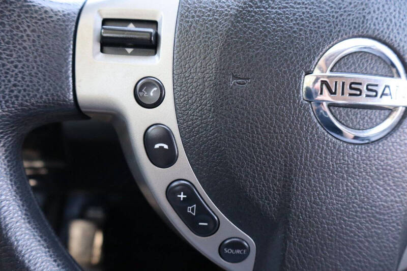 2011 Nissan Rogue SV