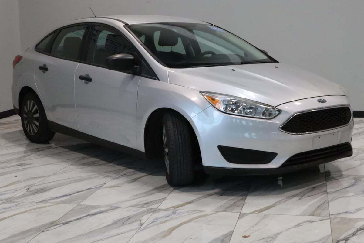 2018 Ford Focus for sale at IMD MOTORS, INC in Dallas, TX