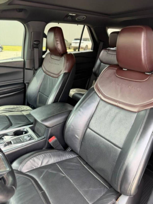 2020 Ford Explorer Platinum