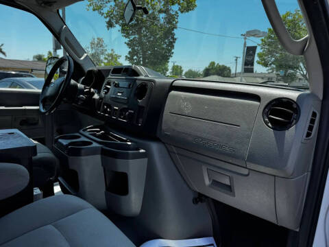 2010 Ford E-Series E-250