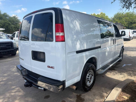 2018 GMC Savana 2500