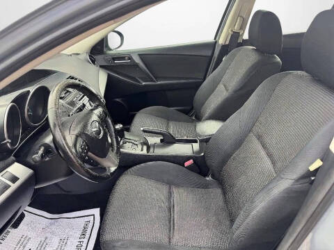 2013 Mazda MAZDA3 i Touring