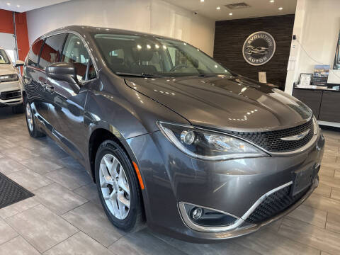 2018 Chrysler Pacifica Touring Plus