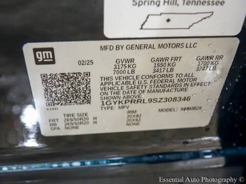 2025 Cadillac LYRIQ Luxury 2