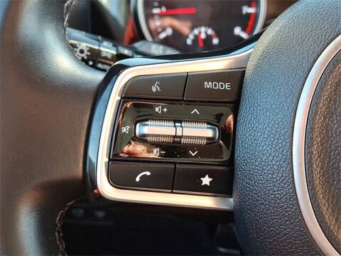 2022 Kia Carnival SX