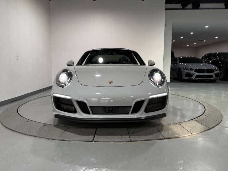 2018 Porsche 911 Targa 4 GTS