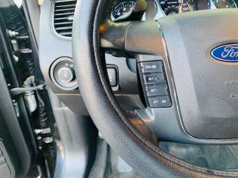 2011 Ford Taurus SEL