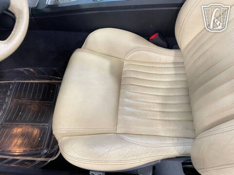 2004 Ford Thunderbird Deluxe