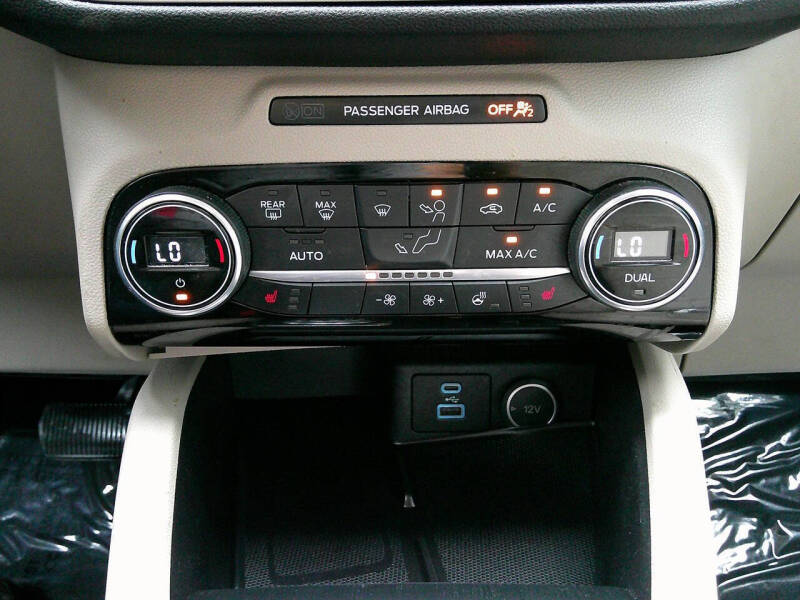 2021 Ford Escape SEL