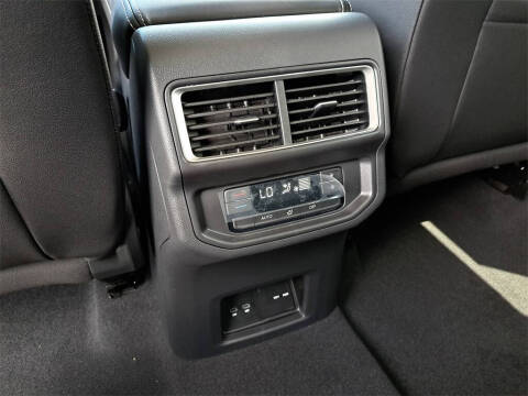 2025 Volkswagen Atlas SE 4Motion