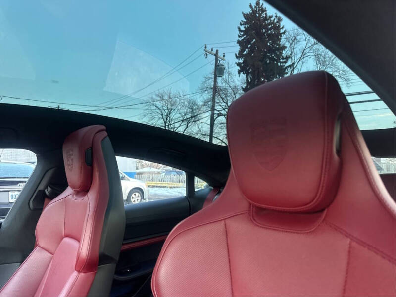 2023 Porsche Taycan GTS