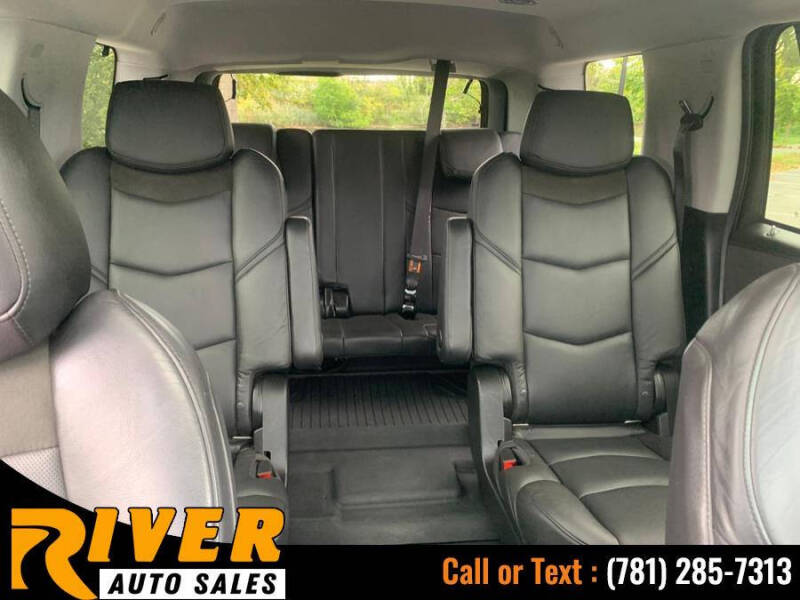 2019 Cadillac Escalade Luxury