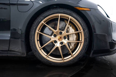 2025 Porsche Taycan Turbo GT