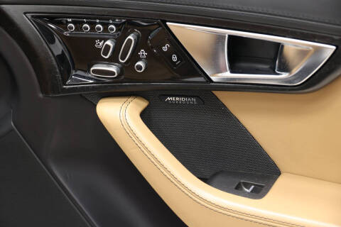 2014 Jaguar F-TYPE V8 S