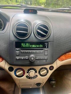 2011 Chevrolet Aveo LT