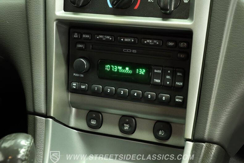 2004 Ford Mustang GT Deluxe