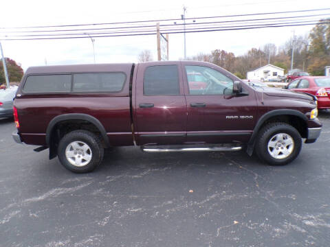 2004 Dodge Ram 1500 for sale at R V Used Cars LLC in Georgetown OH