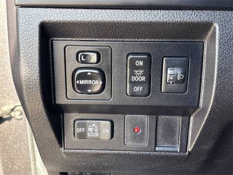 2015 Toyota Tundra SR5