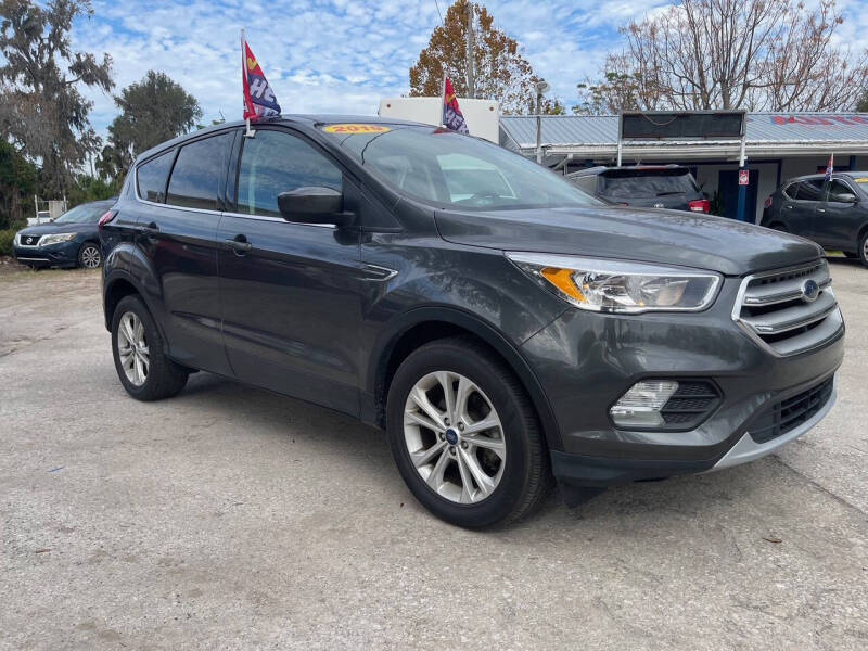 2019 Ford Escape SE photo 2