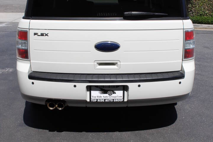 2011 Ford Flex SE