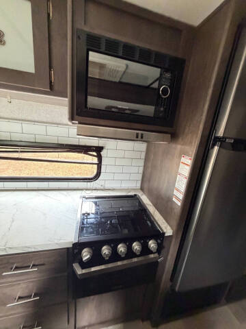 2021 Coleman Lantern