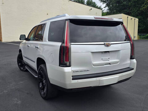 2017 Cadillac Escalade Luxury
