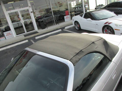 2004 Ford Thunderbird Deluxe