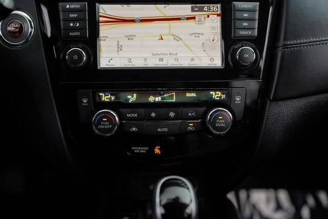 2020 Nissan Rogue SL