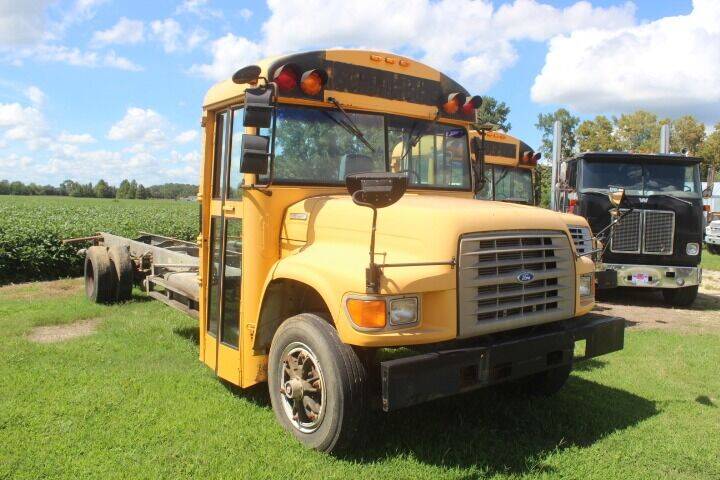 1996 Ford B-800 for sale at Vehicle Network - Fat Daddy's Truck Sales in Goldsboro NC