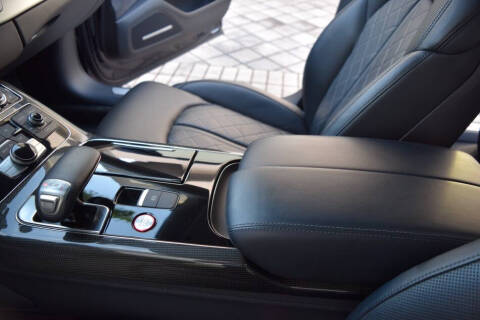 2015 Audi S8 4.0T quattro