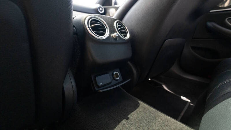 2019 Mercedes-Benz E-Class E 300