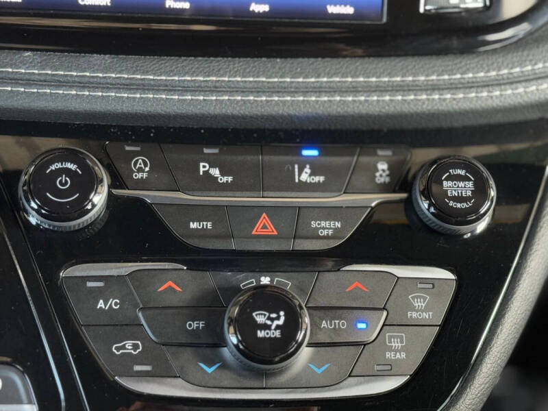 2021 Chrysler Pacifica Touring