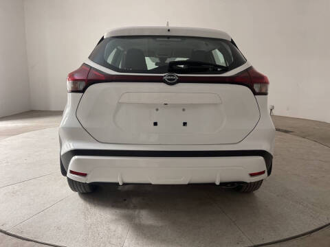 2022 Nissan Kicks S