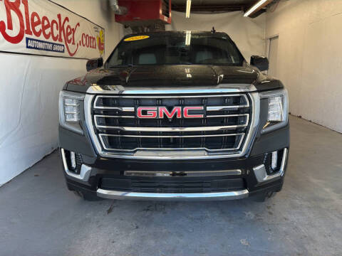 2023 GMC Yukon XL SLT
