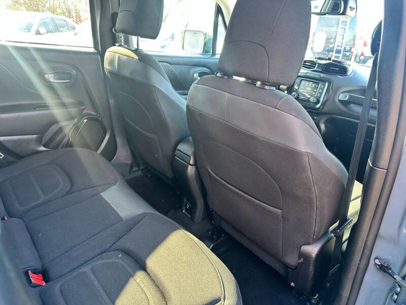 2017 Jeep Renegade Altitude