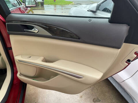2013 Lincoln MKZ