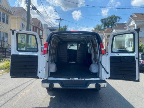 2019 Chevrolet Express 2500