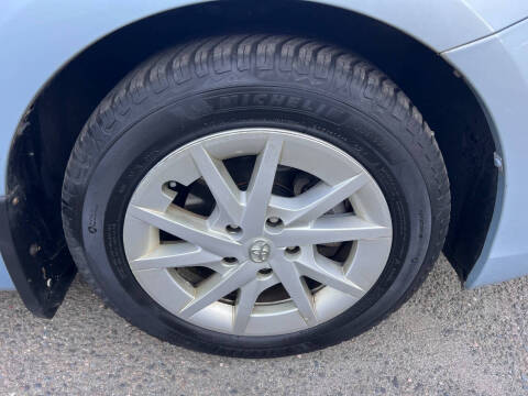 2012 Toyota Prius v Three