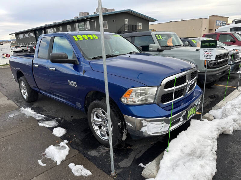 2014 RAM Ram 1500 SLT photo 2