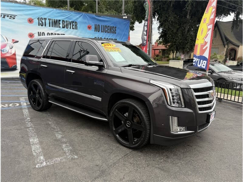 2017 Cadillac Escalade Standard