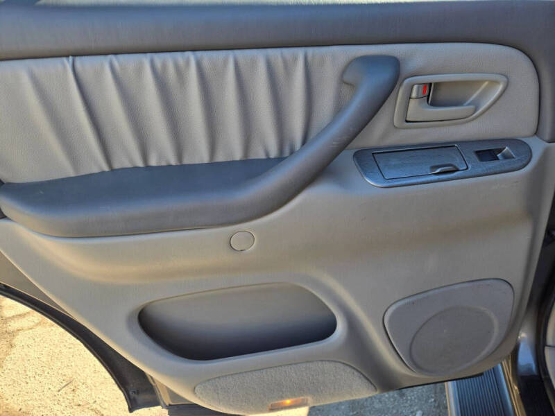 2003 Toyota Sequoia Limited