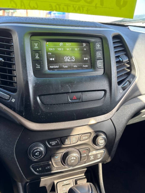 2016 Jeep Cherokee Sport Altitude